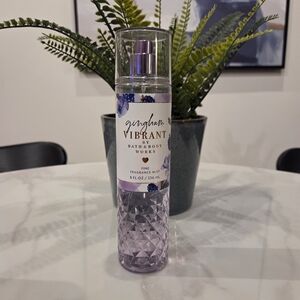 Bath & Body Works Gingham Vibrant Fragrance Mist